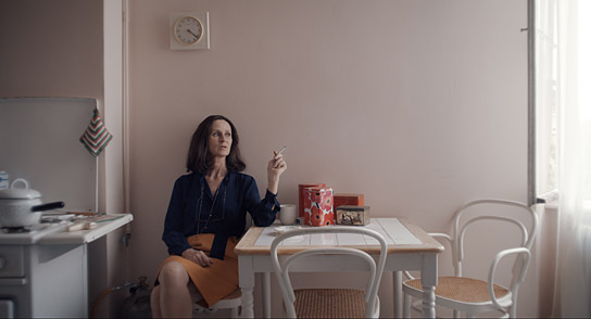 Sophie Rois in "A E I O U - Das schnelle Alphabet der Liebe" (2022) Sophie Rois in "A E I O U - Das schnelle Alphabet der Liebe" (2022)