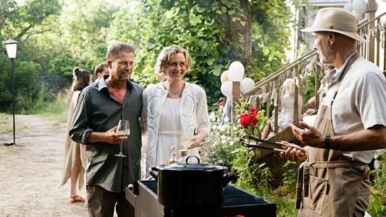Til Schweiger, Franziska Machens, Heiner Lauterbach (v.l.n.r.) in "Lieber Kurt" (2022)