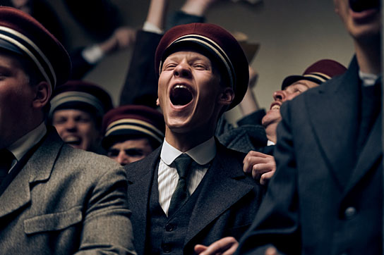 Felix Kammerer (Mitte) in "Im Westen nichts Neues" (2022)