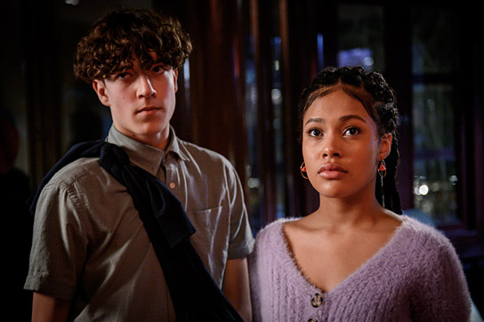 Marven Gabriel Suarez-Brinkert, Emilia Djalili (v.l.n.r.) in "The Social Experiment" (2022) Marven Gabriel Suarez-Brinkert, Emilia Djalili (v.l.n.r.) in "The Social Experiment" (2022)
