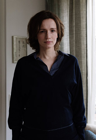 Adina Vetter in "Wir sind dann wohl die Angehörigen" (2022)
