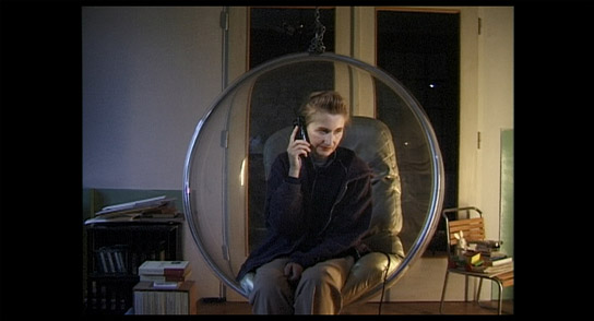 Elfriede Jelinek in "Elfriede Jelinek – Die Sprache von der Leine lassen" (2022) Elfriede Jelinek in "Elfriede Jelinek – Die Sprache von der Leine lassen" (2022)
