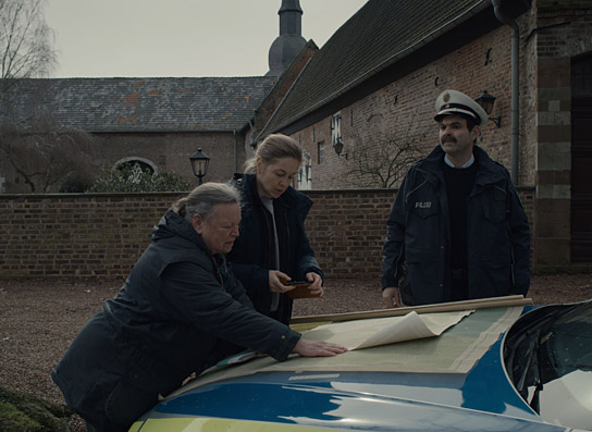 Ursula Werner, Valery Tscheplanowa, Andreas Döhler (v.l.n.r.) in "Echo" (2022)