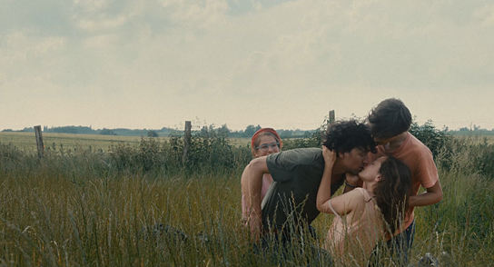 Thomas Fränzel, Elisa Plüss (vorne v.l.n.r.) in "Ich Ich Ich" (2021) Thomas Fränzel, Elisa Plüss (vorne v.l.n.r.) in "Ich Ich Ich" (2021)