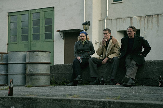 Alexandra Gjerpen, Pål Sverre Valheim Hagen, Kristoffer Joner (v.l.n.r.) in "War Sailor" (2022)