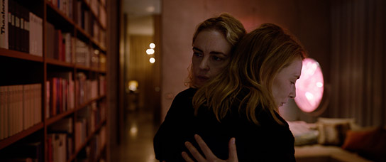 Nina Hoss, Cate Blanchett (v.l.n.r.) in "Tár" (2022) Nina Hoss, Cate Blanchett (v.l.n.r.) in "Tár" (2022)