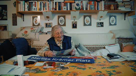 Maria Elisabeth Krämer in "Die Kundin" (2021) Maria Elisabeth Krämer in "Die Kundin" (2021)