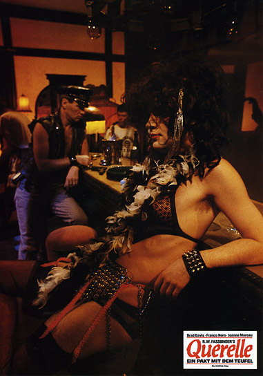 Burkhard Driest (hinten Mitte) in "Querelle - Ein Pakt mit dem Teufel" (1982) Burkhard Driest (hinten Mitte) in "Querelle - Ein Pakt mit dem Teufel" (1982)