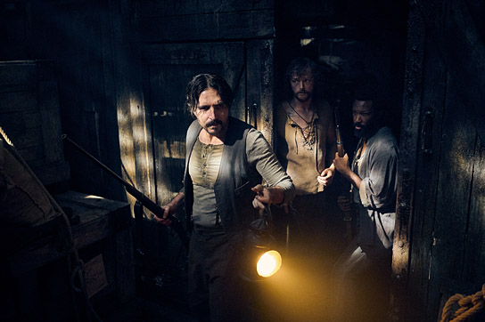 David Dastmalchian, Chris Walley, Corey Hawkins (v.l.n.r.) in "Die letzte Fahrt der Demeter" (2023)
