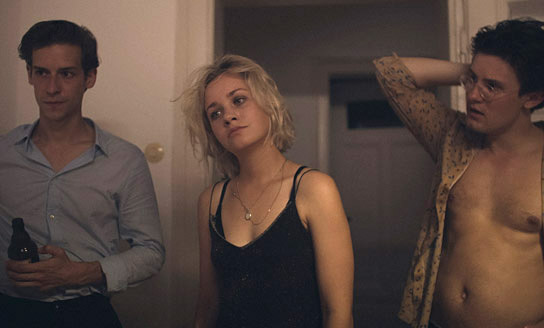 Julius Forster, Pauline Werner, Valentin Richter (v.l.n.r.) in "Letzter Abend" (2022)