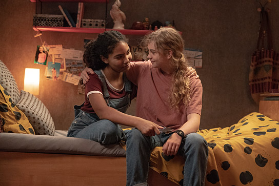 Lovena Börschmann Ziegler, Leni Deschner (v.l.n.r.) in "Das fliegende Klassenzimmer" (2023) Lovena Börschmann Ziegler, Leni Deschner (v.l.n.r.) in "Das fliegende Klassenzimmer" (2023)