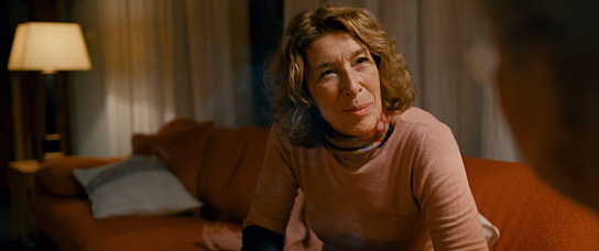 Adele Neuhauser in "Überleben in Brandenburg" (2023)