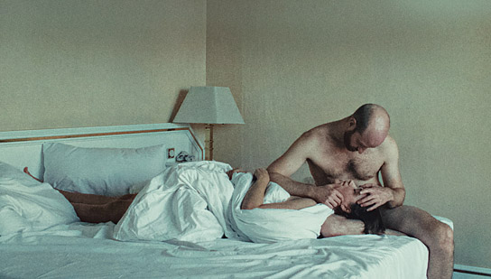 Lukas Turtur, Minna Wündrich (v.o.n.u.) in "Ivo" (2024)