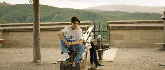 Loris Sichrovsky in "Die Schule der magischen Tiere 3" (2024) Loris Sichrovsky in "Die Schule der magischen Tiere 3" (2024)
