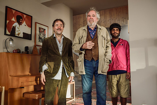 Jan Josef Liefers, Friedrich von Thun, Juri Rother (v.l.n.r.) in "Alter weißer Mann" (2024) Jan Josef Liefers, Friedrich von Thun, Juri Rother (v.l.n.r.) in "Alter weißer Mann" (2024)