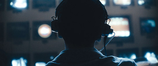 John Magaro in "September 5" (2024)