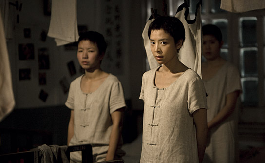 Zhang Jingchu (vorne) in "John Rabe" (2009)