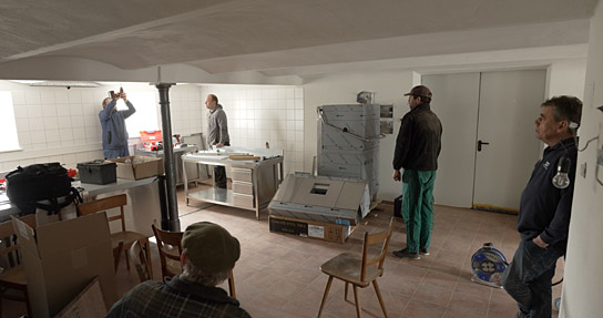 "Fanni - Oder: Wie rettet man ein Wirtshaus?" (2024)