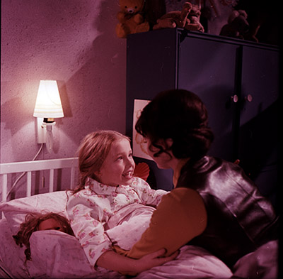 Catrin Hennig (links) in "Ninotschka sucht den Frühling" (1973)