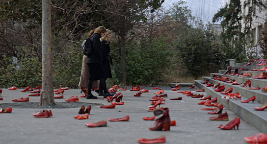 "wo/men" (2024)