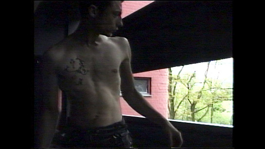 "QRT: Zeichen, Zombie, Teqno - Ein Nekrolog" (2024)