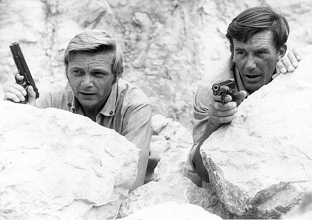 Uwe Friedrichsen, Hellmut Lange (v.l.n.r.) in "John Klings Abenteuer", Folge: Der Partisan (TV) Uwe Friedrichsen