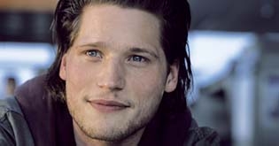 Sebastian Ströbel in "Polly Blue Eyes" (2005); Quelle: NFP, DIF, © Equinox Film