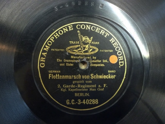 Schallplatten-Etikett zu "Flottenmarsch" (1908); Quelle: DIF, Foto: Anke Mebold