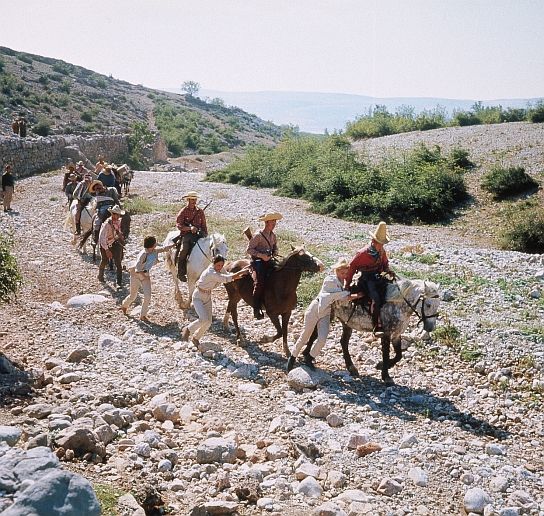 "Die Banditen vom Rio Grande" (1965)
