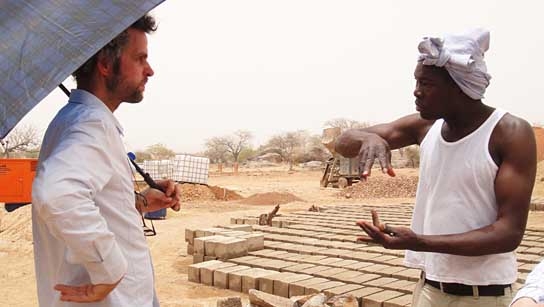 Knistern der Zeit - Christoph Schlingensief und sein Operndorf in Burkina Faso