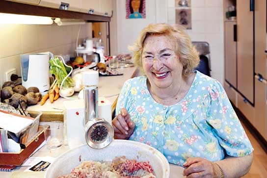 Oma & Bella