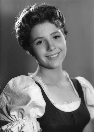 Christiane Hörbiger in "Der Major und die Stiere" (1955)