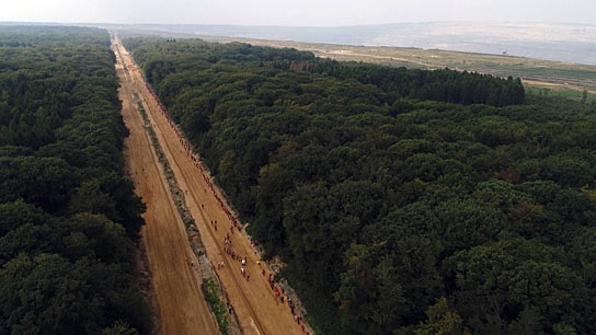 "Die Rote Linie - Widerstand im Hambacher Forst", Quelle: mindjazz pictures, DIF