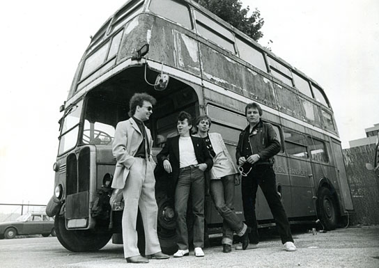 Barny Murphy, Günther Sigl, Michael Busse, Franz Trojan (v.l.n.r.) ("Spider Murphy Gang - Glory Days of Rock 'n' Roll" (2019); Quelle: Weltkino Filmverleih, DIF, © Memo Rhein