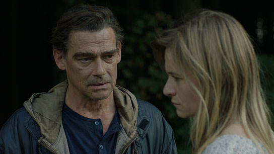  Martin Feifel, Julia Jentsch in "Das Verschwinden" (2017); Quelle: Universum Film, DFF, © ARD, 23/5 Filmproduktion, Yoshi Heimrath