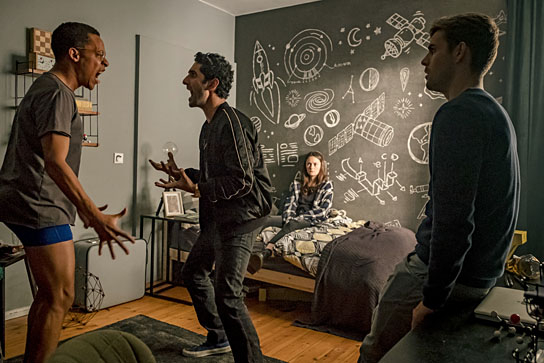 Jerry Hoffmann, Reza Brojerdi, Lea van Acken, Lucas Reiber (v.l.n.r.) in "Abikalypse" (2019); Quelle: Warner Bros. Pictures Germany, DFF, © 2019 Pantaleon Films GmbH, Warner Bros. Entertainment GmbH, Foto: Conny Klein