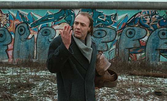 Bruno Ganz in "Der Himmel über Berlin" (1987/2018); Quelle: StudioCanal, DFF, © Wim Wenders Stiftung 2017