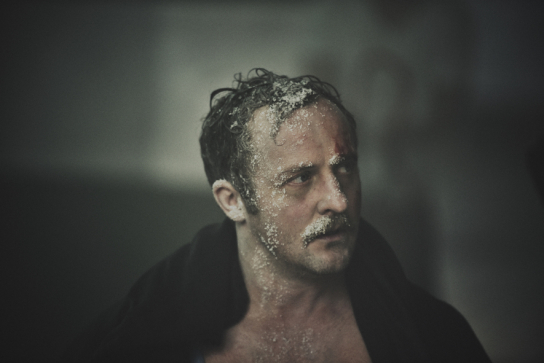 Maximilian Brückner in "Hindafing" [Staffel 1]; Quelle: Eurovideo, DFF, © NEUE SUPER, munichpress.de, Guenther Reisp