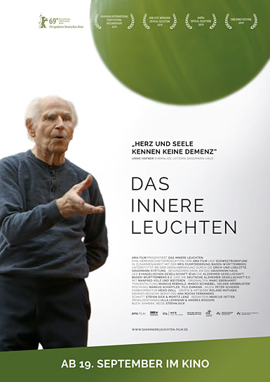 Filmplakat von "Das innere Leuchten" (2019); Quelle: AMA FILM, DFF, © AMA FILM GmbH