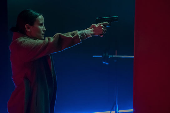 Peri Baumeister in "Skylines" (2019); Quelle: Netflix, DFF, © Nik Konietzny
