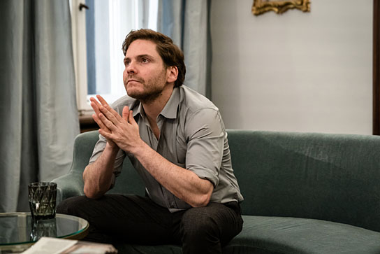 Daniel Brühl in "My Zoe" (2019); Quelle: Warner Bros. Pictures Germany, DFF, © 2019 Warner Bros. Ent., Stephan Rabold