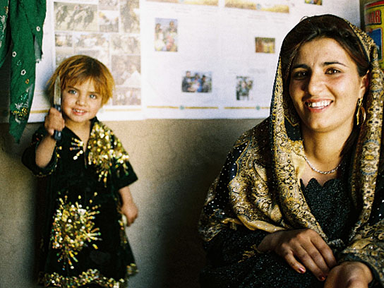 "Mein Herz sieht die Welt schwarz - Eine Liebe in Kabul" (2009); Quelle: Basis-Film Verleih, DFF