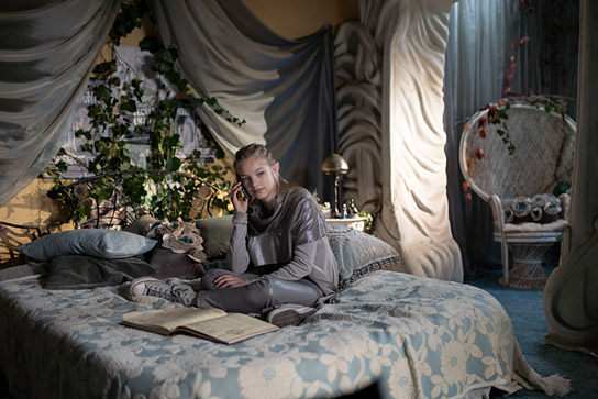 Johanna Schraml in "Die Wolf-Gäng" (2020); Quelle: Sony Pictures Entertainment Deutschland, DFF, © Carolin Ubl, Sony Pictures Entertainment Deutschland GmbH, Rat Pack Filmproduktion GmbH