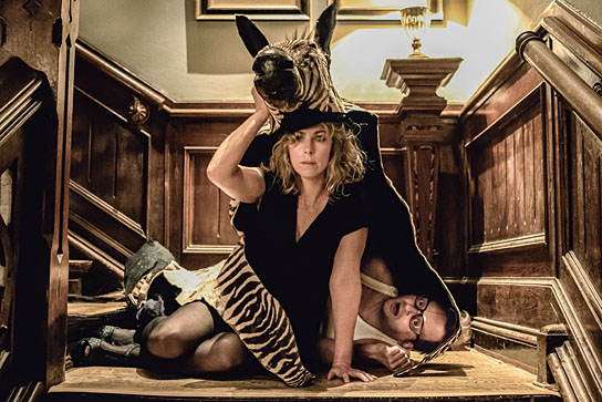 Brigitte Zeh, Milan Peschel in "Die Hochzeit" (2019); Quelle: Warner Bros. Pictures Germany, DFF, © Barefoot, Warner Bros., Reiner Bajo