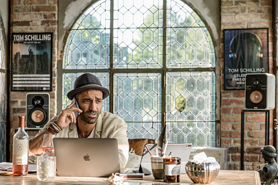 Tamer Trasoglu in "Die Hochzeit" (2019); Quelle: Warner Bros. Pictures Germany, DFF, © Barefoot, Warner Bros., Anke Neugebauer