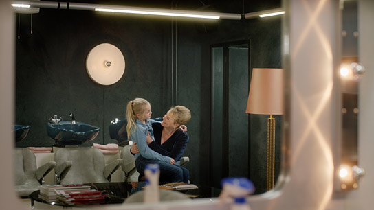 Vita Heijmen, Beppie Melissen (v.l.n.r.) in "Romys Salon" (2019); 