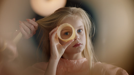 Vita Heijmen in "Romys Salon" (2019); Quelle: Farbfilm Verleih, DFF, © Elmer van der Marel