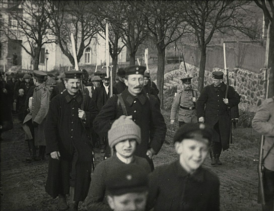 Screenshot aus "Kriegsgefangene Franzosen II" (1915)