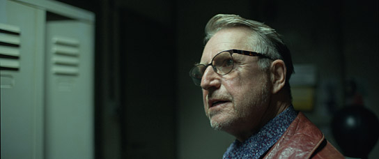 Martin Semmelrogge in "Limbo" (2019); 