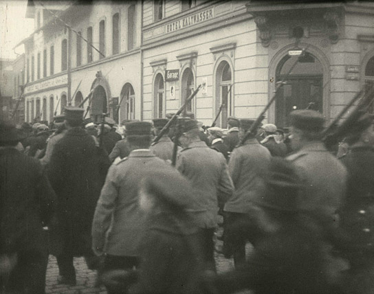 Screenshot aus "Kriegsgefangene Franzosen II" (1915)